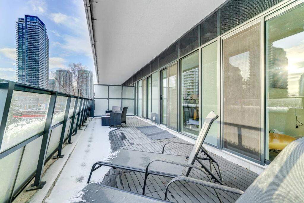 Waterfront Luxury Condo Toronto Exteriör bild